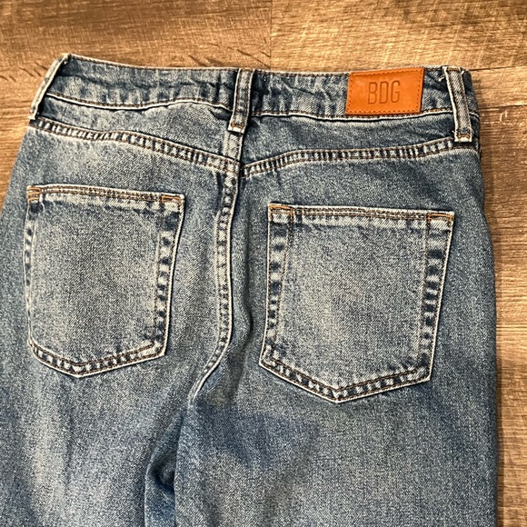 BDG blue mom jeans pin tuck vintage wash w25 L32 - Picture 6 of 6